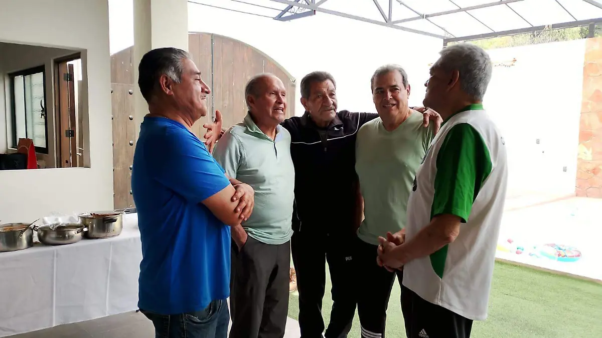En esta reunión compartieron anécdotas y muy buenos momentos en el futbol profesional