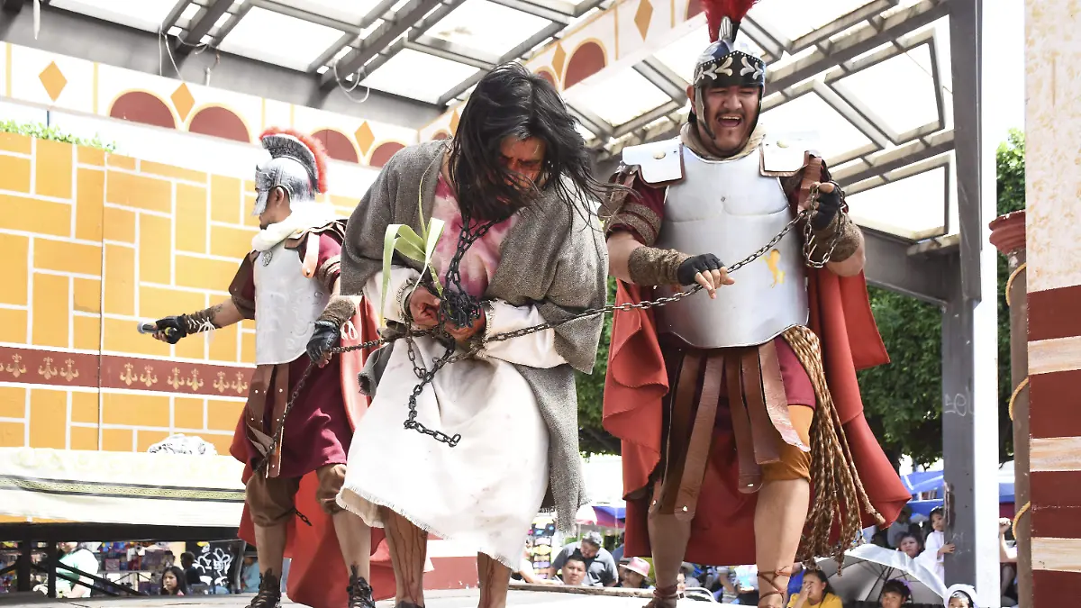 LA REPRESENTACION DEL VIACRUCIS