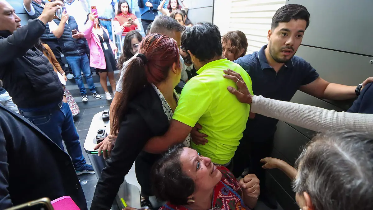 COLECTIVOS FORCEJEARON