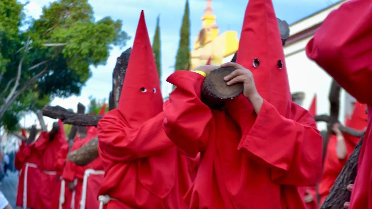 a62df555-61ea-417f-b0a4-d000c868e976