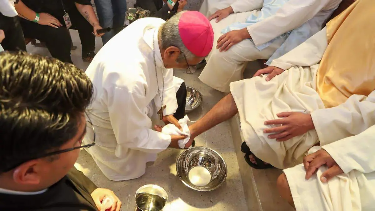 Obispo lavatorio de pies Cereso 2