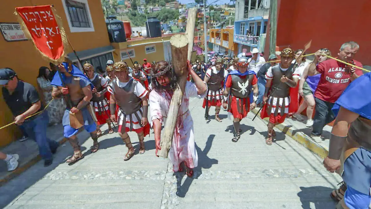 VIACRUCIS SAN JOAQUIN