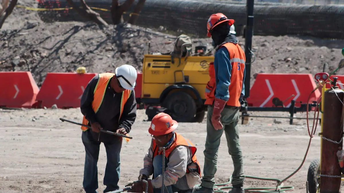 250423_CONSTRUCCION_OBREROS_IS-02