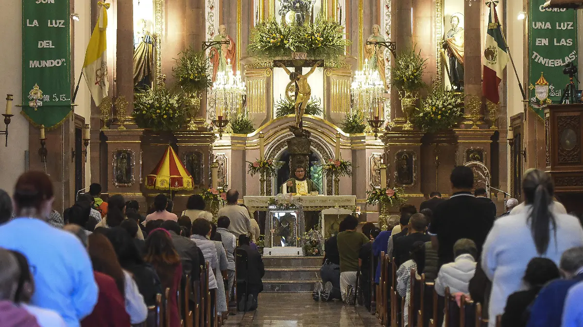 260208_MISA EN LA BASILICA DEL PUEBLITO_MC