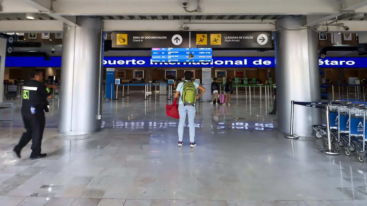 250402_AEROPUERTO AIQ_PASAJEROS_HA_29 (1)