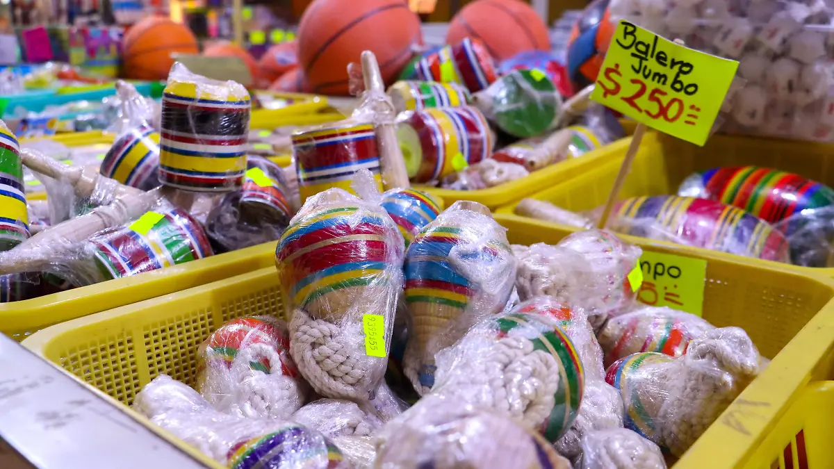 JUGUETES TRADICIONALES