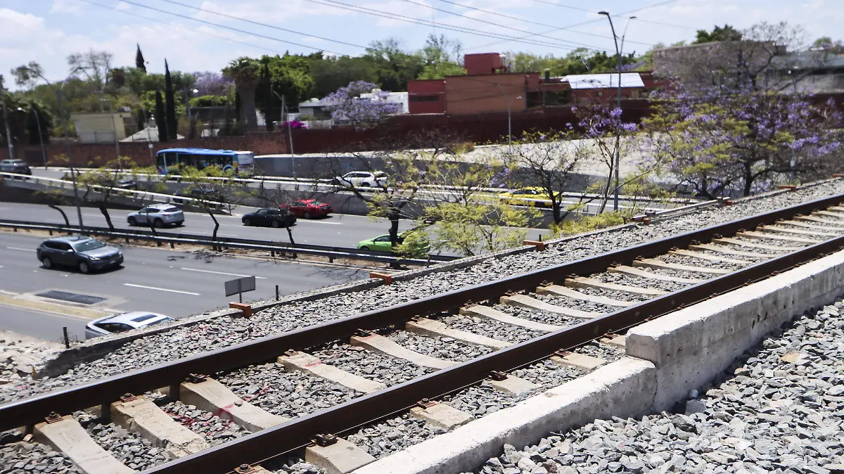 LOS TRABAJOS EN EL PUENTE