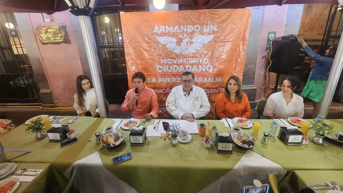 ARMANDO RIVERA