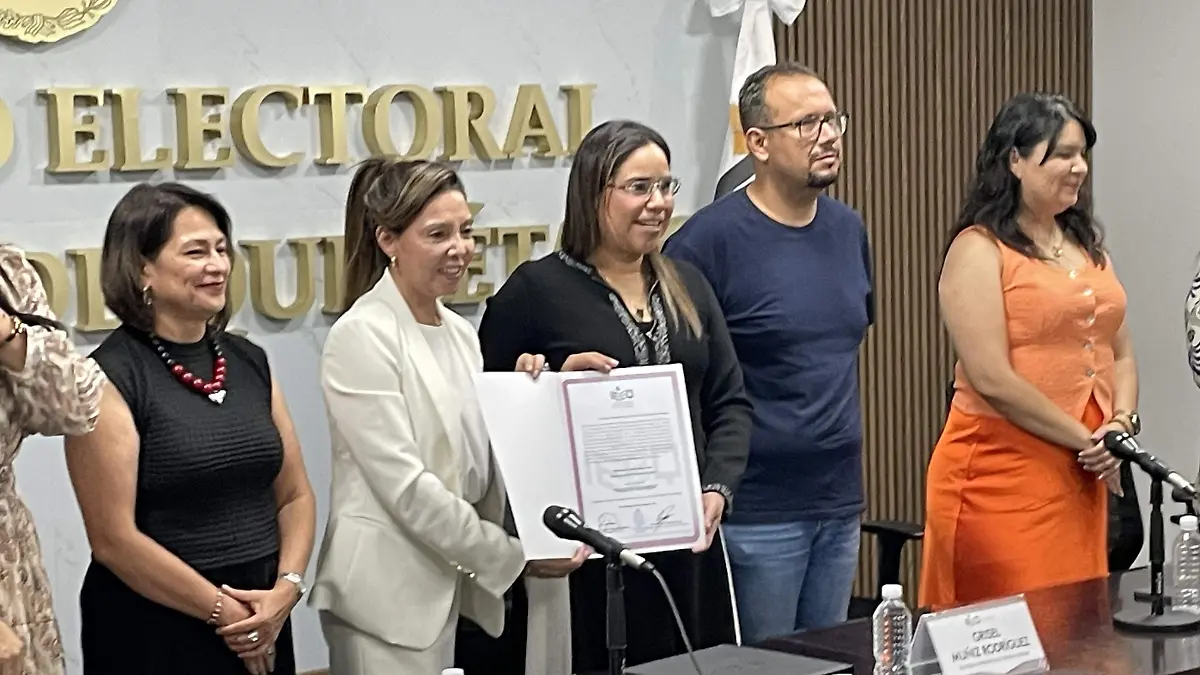 EL SIGLO DE LAS MUJERES