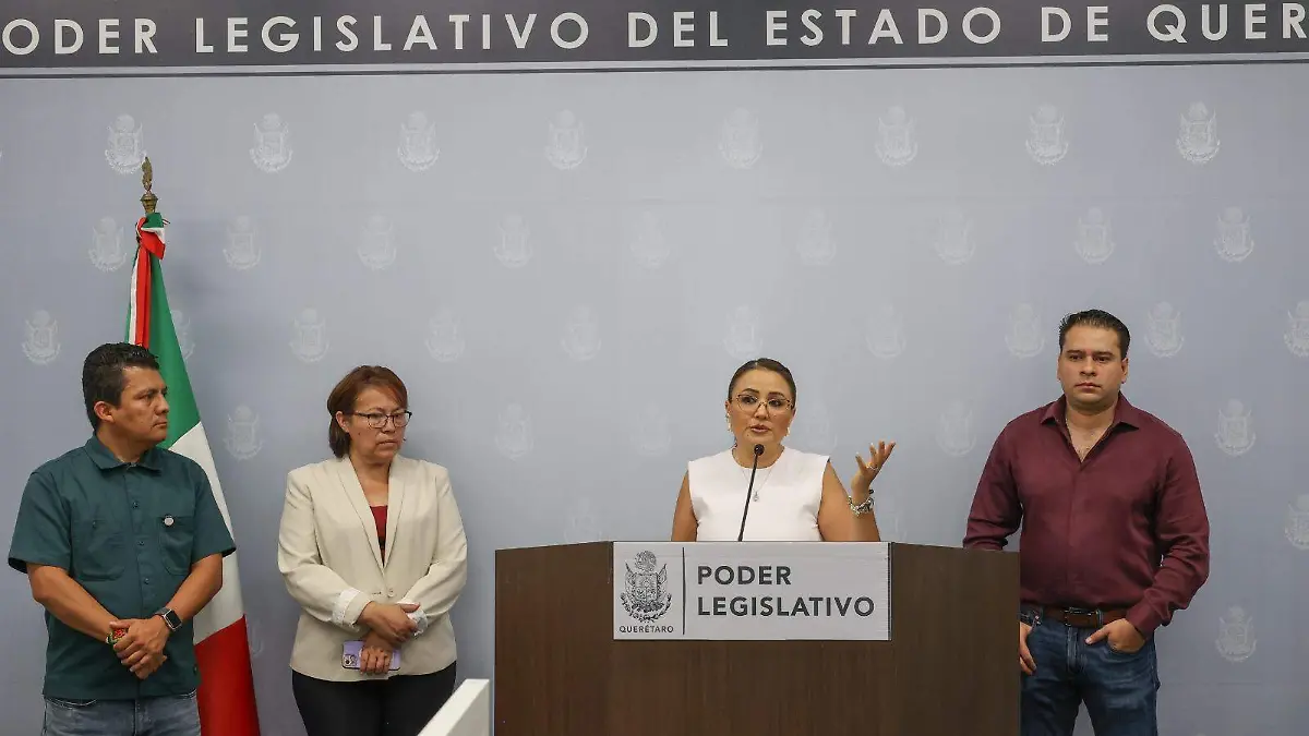 QUEJOSOS MORENA