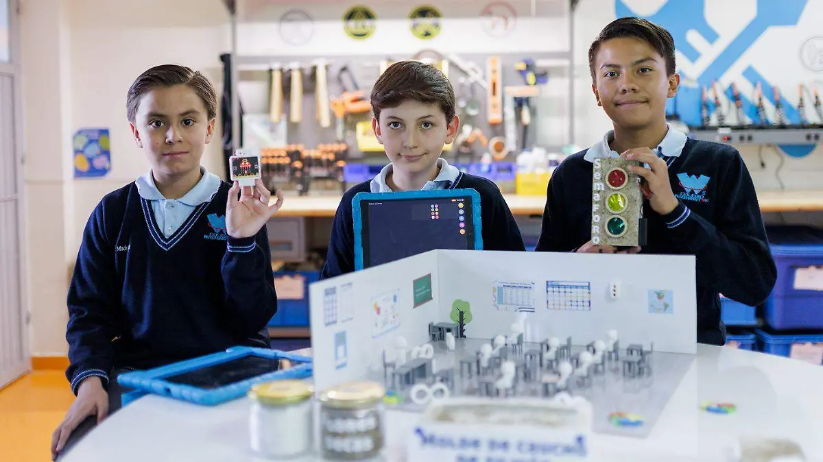 crean semaforo para compañero con autismo
