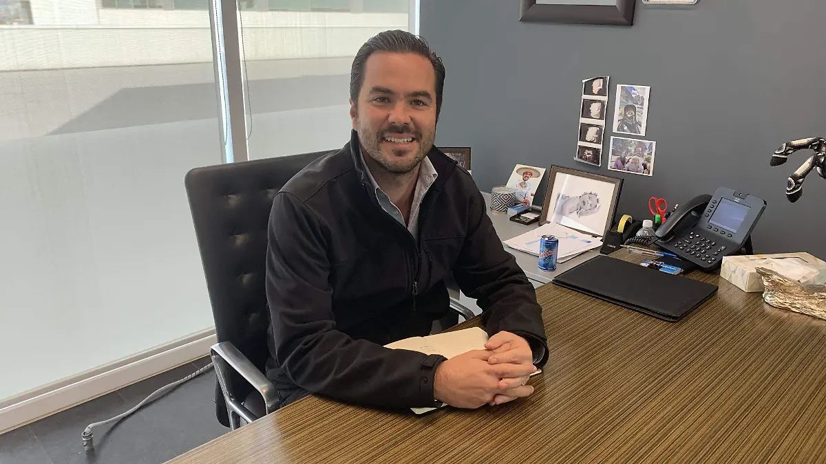 MAURICIO CARDENAS