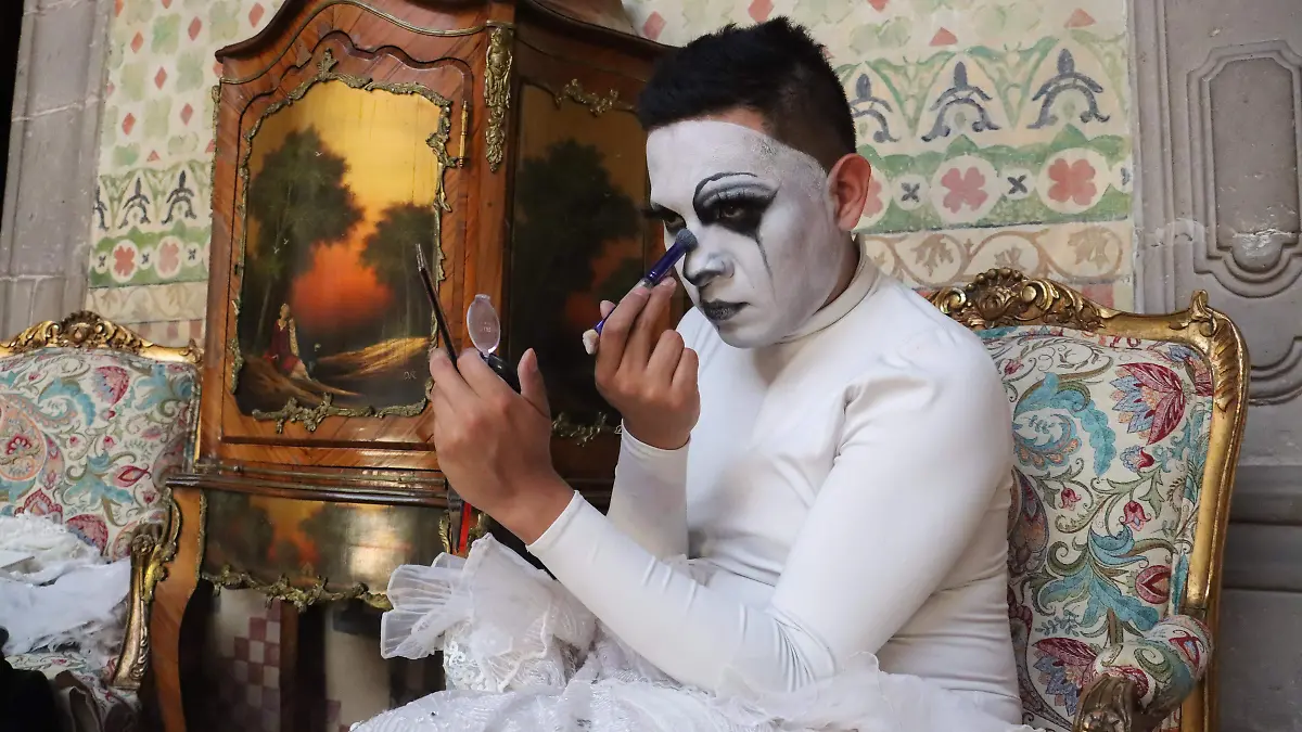 260610_DRAG QUEEN VERMELHA_IS-22