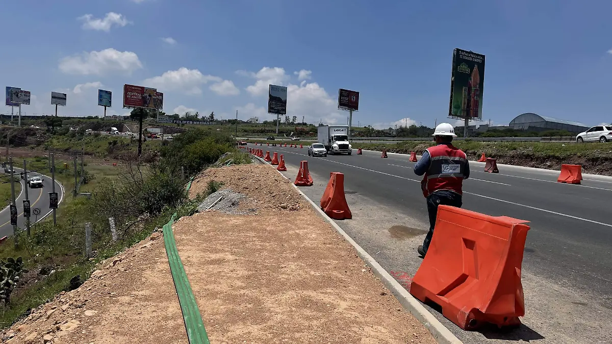 SOCAVONES CARRETERA 57