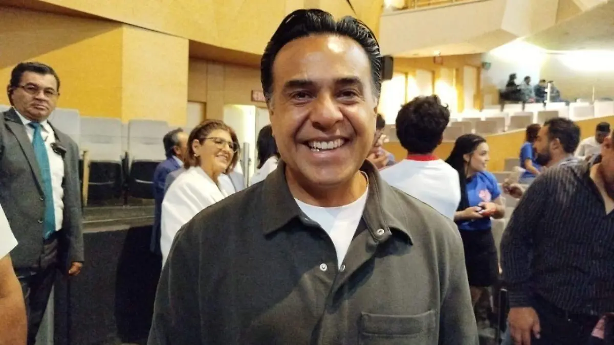 LUIS BERNARDO NAVA