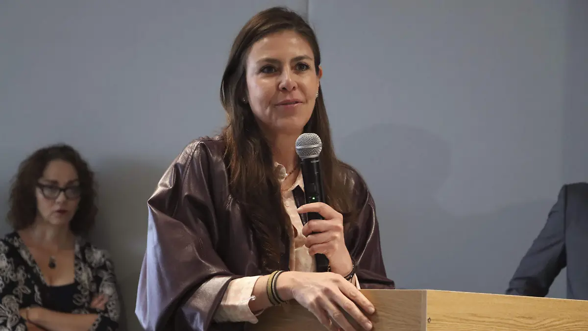 260811_ADRIANA VEGA VAZQUEZ MELLADO SECRETARIA DE TURISMO DEL ESTADO_HA_1