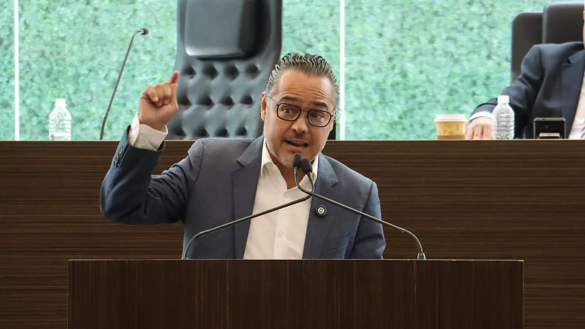 ENRIQUE CORREA