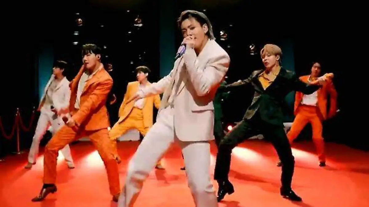 Al final, se fue sin BTS