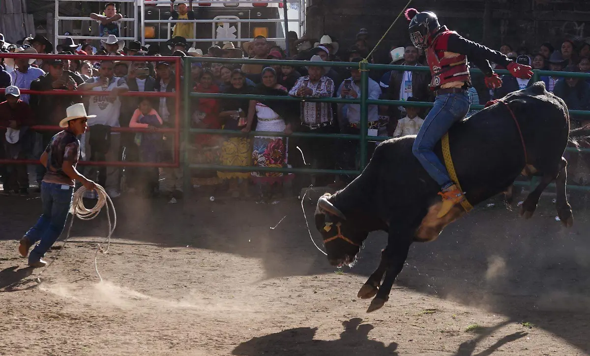 965923_Jaripeo Comachuen Michoacán -43_impreso
