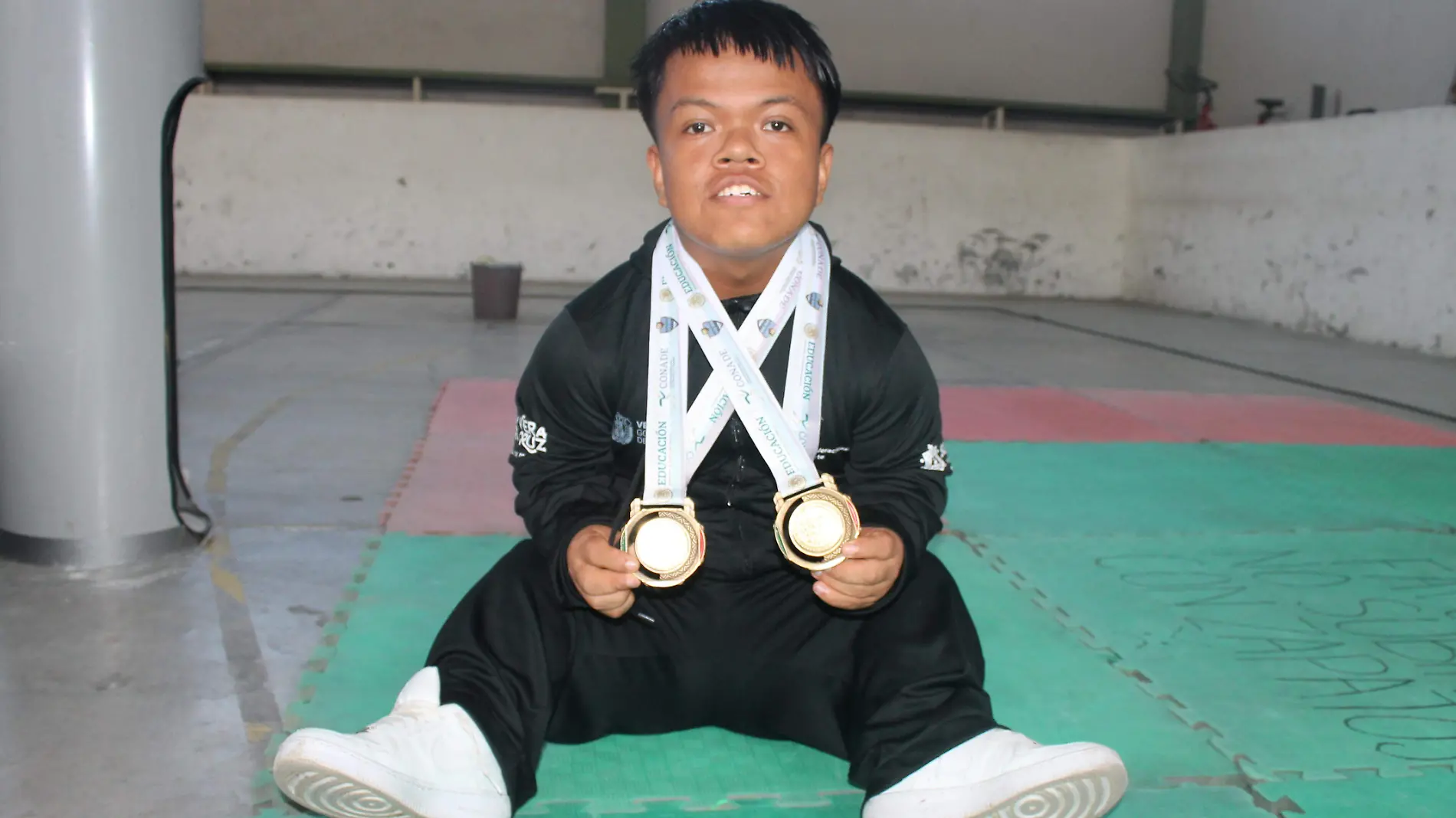 Xalapeño Daniel Hernández Luna medallista de oro en parapowerlifting 