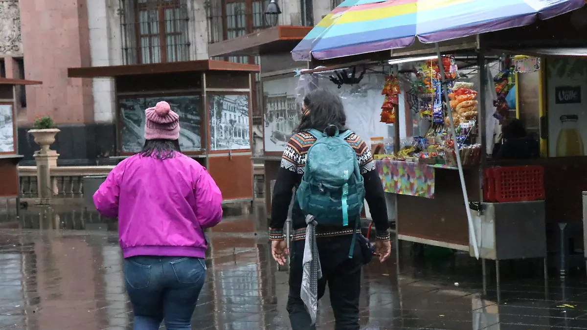 Escuelas de Veracruz siguen vendiendo comida chatarra pese a la ley