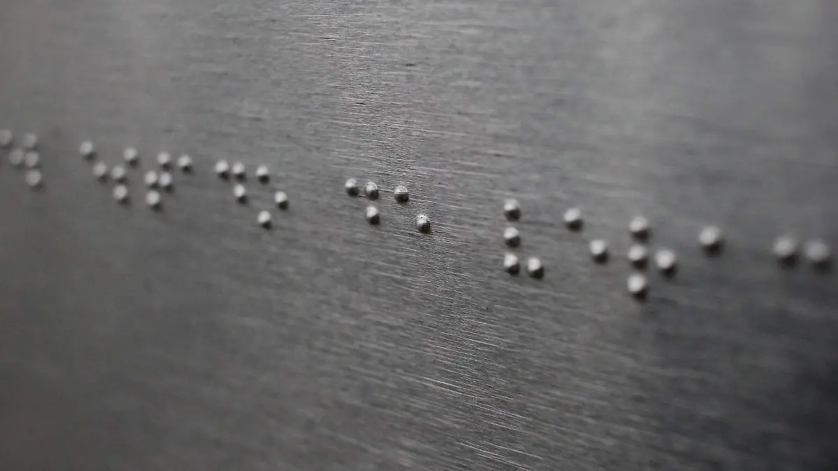 Ceguera-Personas-Braille-3dic-ricardomtz6