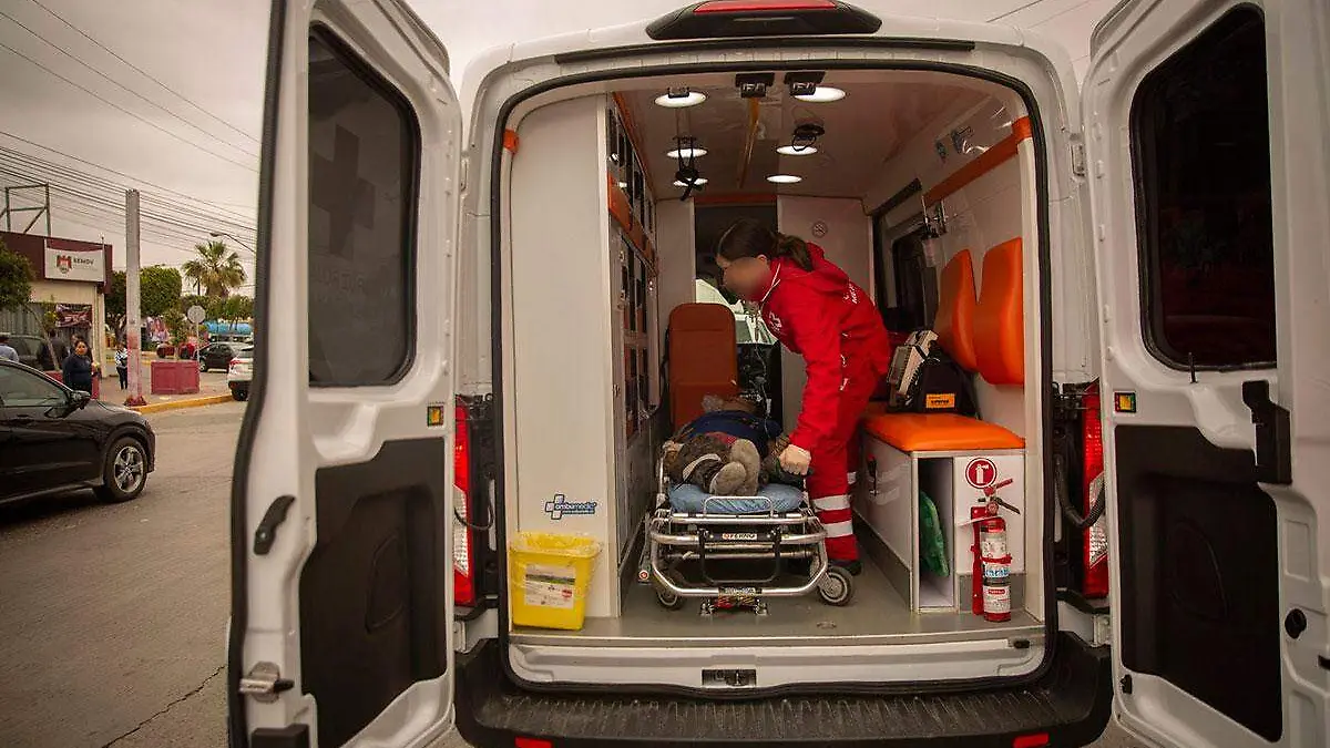 ambulancia}