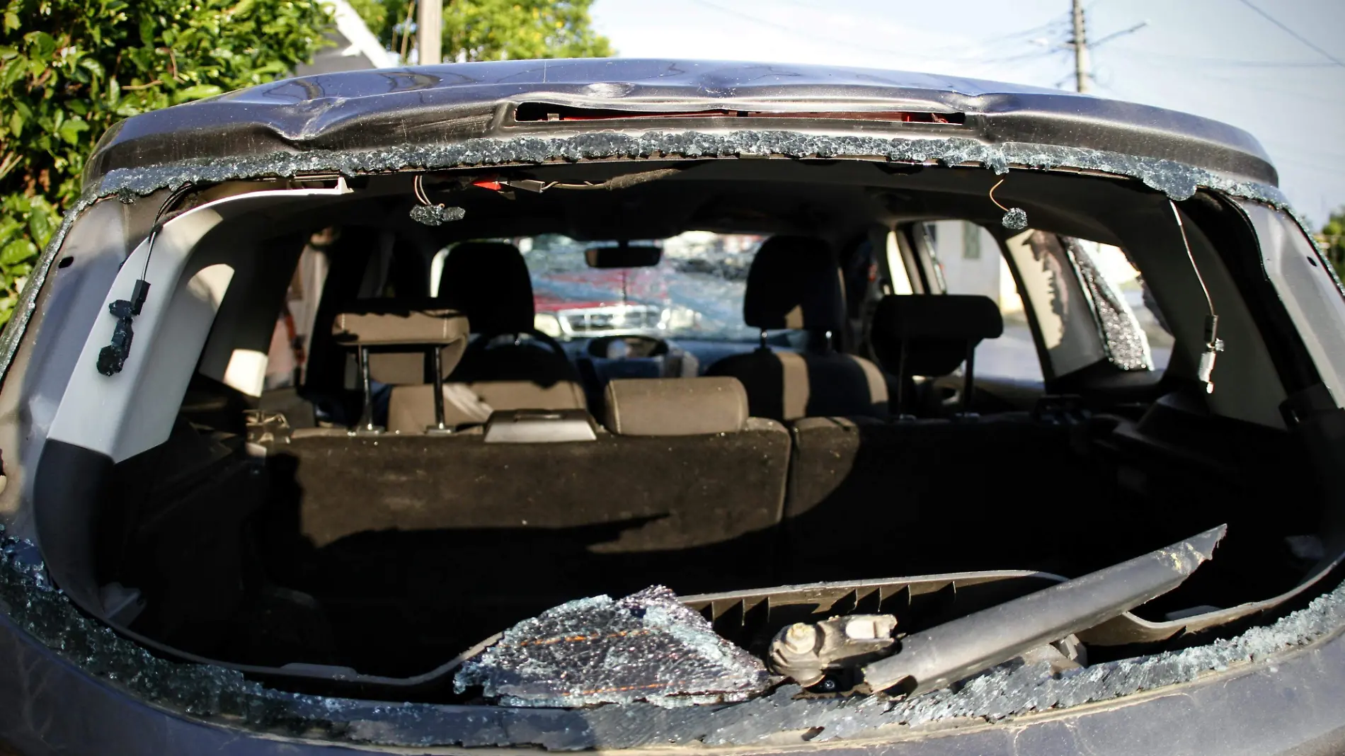 Camioneta destrozada | Policía | Inseguridad | Violencia