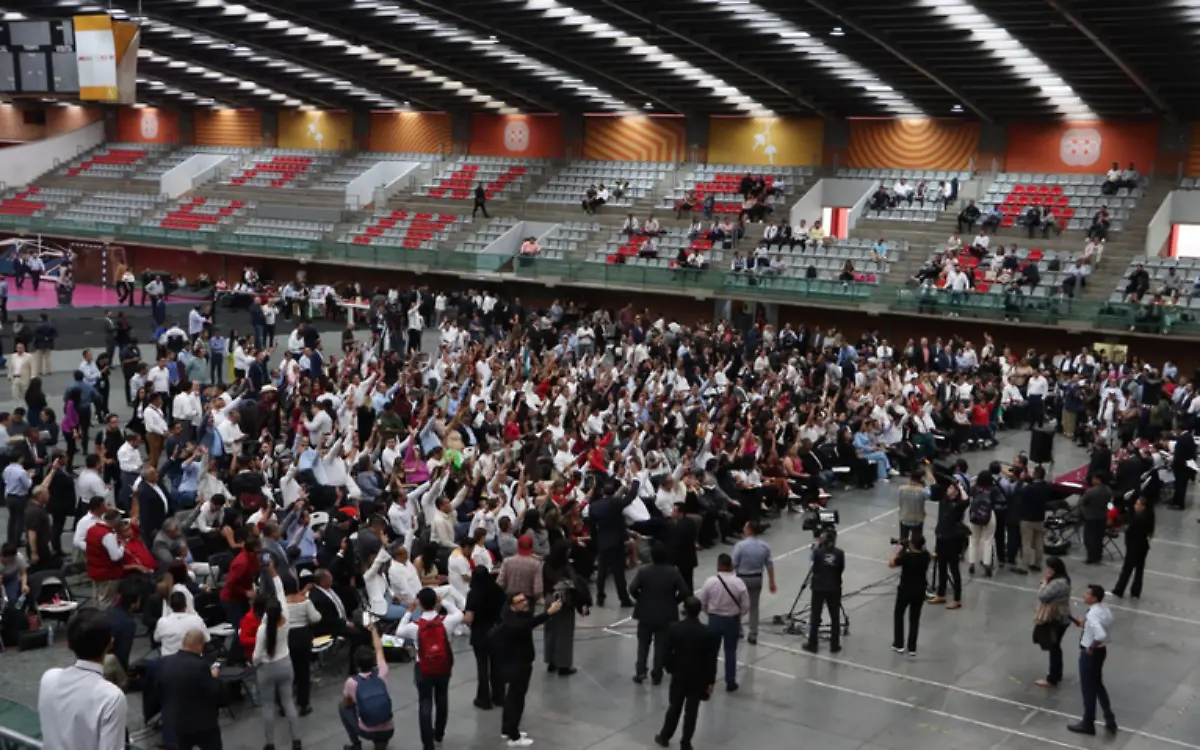 Morena estrena supermayoría