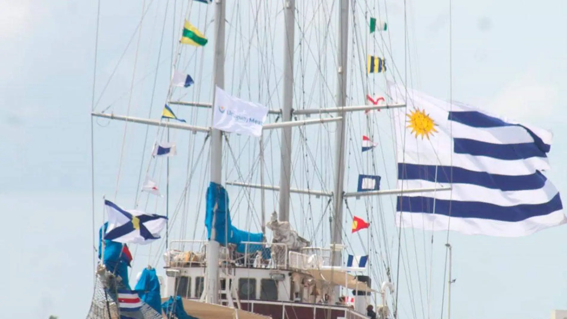 El Capitán Miranda es un velero escuela uruguayo 