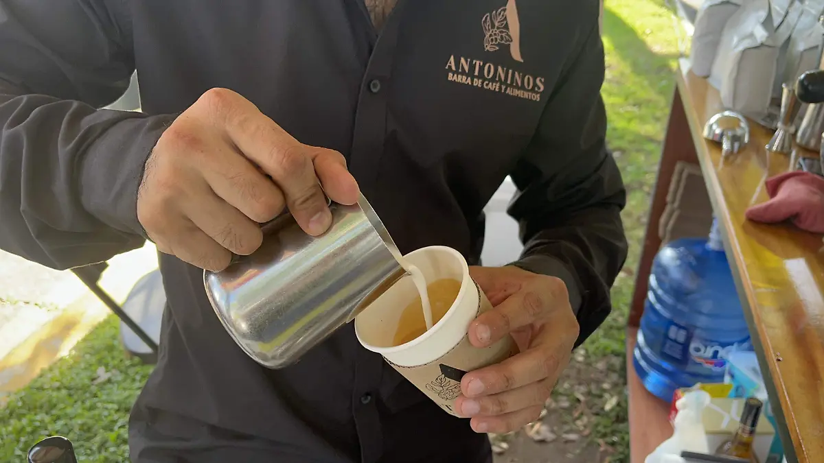 Empresas promueven café veracruzano y labor de cafeticultores locales