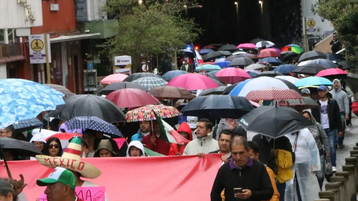 Marcha contra reformas al PJF