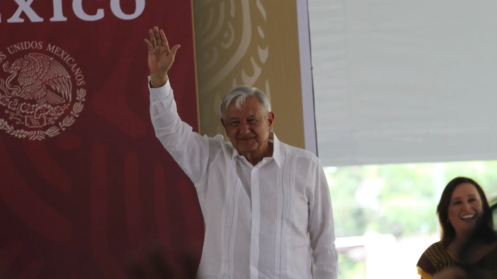 El presidente AMLO agradeció el cariño que siempre recibió en Veracruz, estado que, afirmó, considera su casa