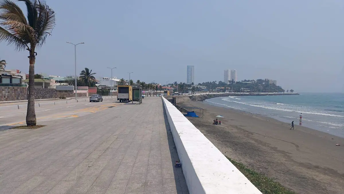 bulevar costero Manuel Ávila Camacho