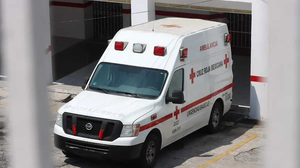 Cruz Roja-ambulancia-31mar-ricardo01