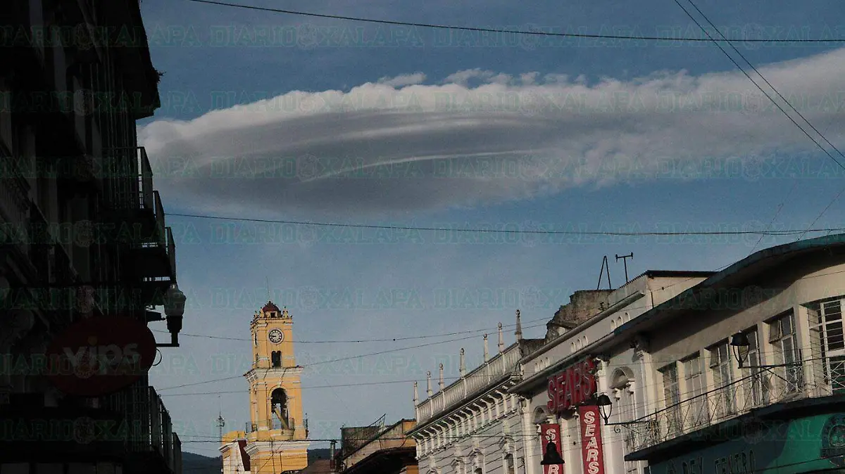 Nube-lenticular