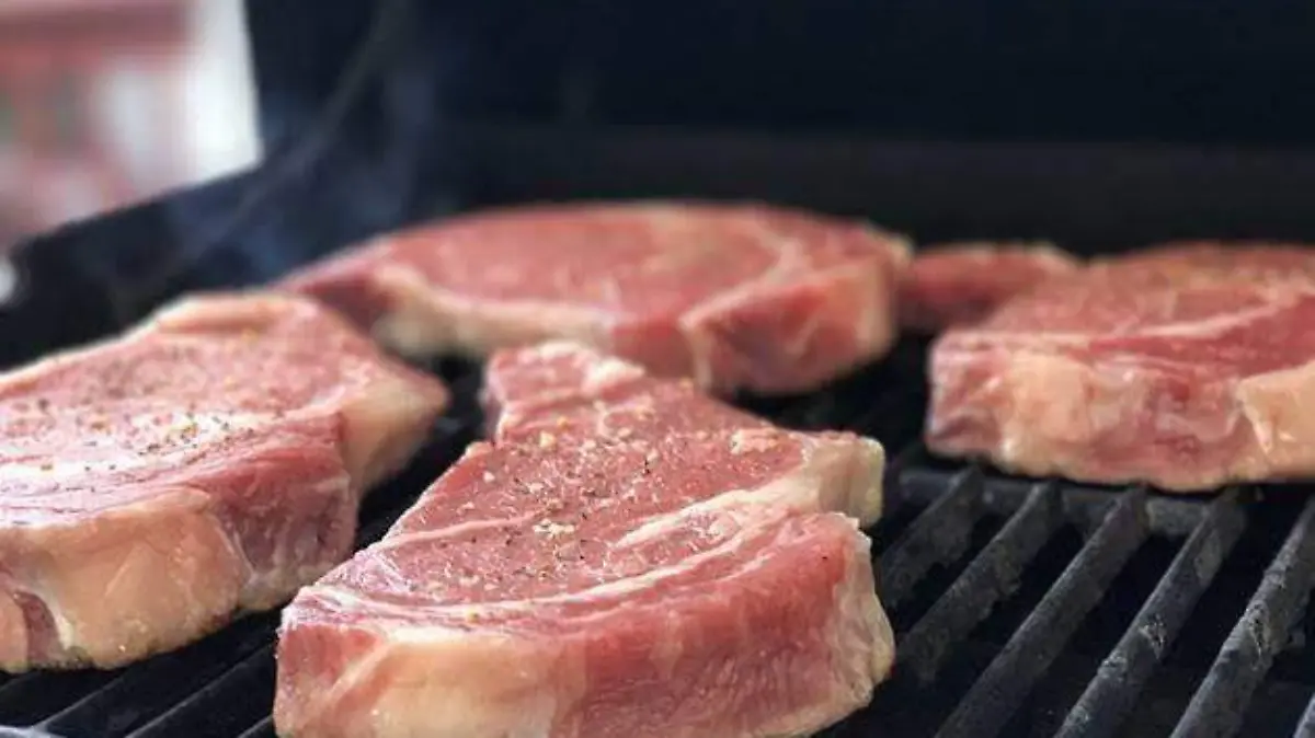 ¿no se puede comer carne el jueves y viernes santo