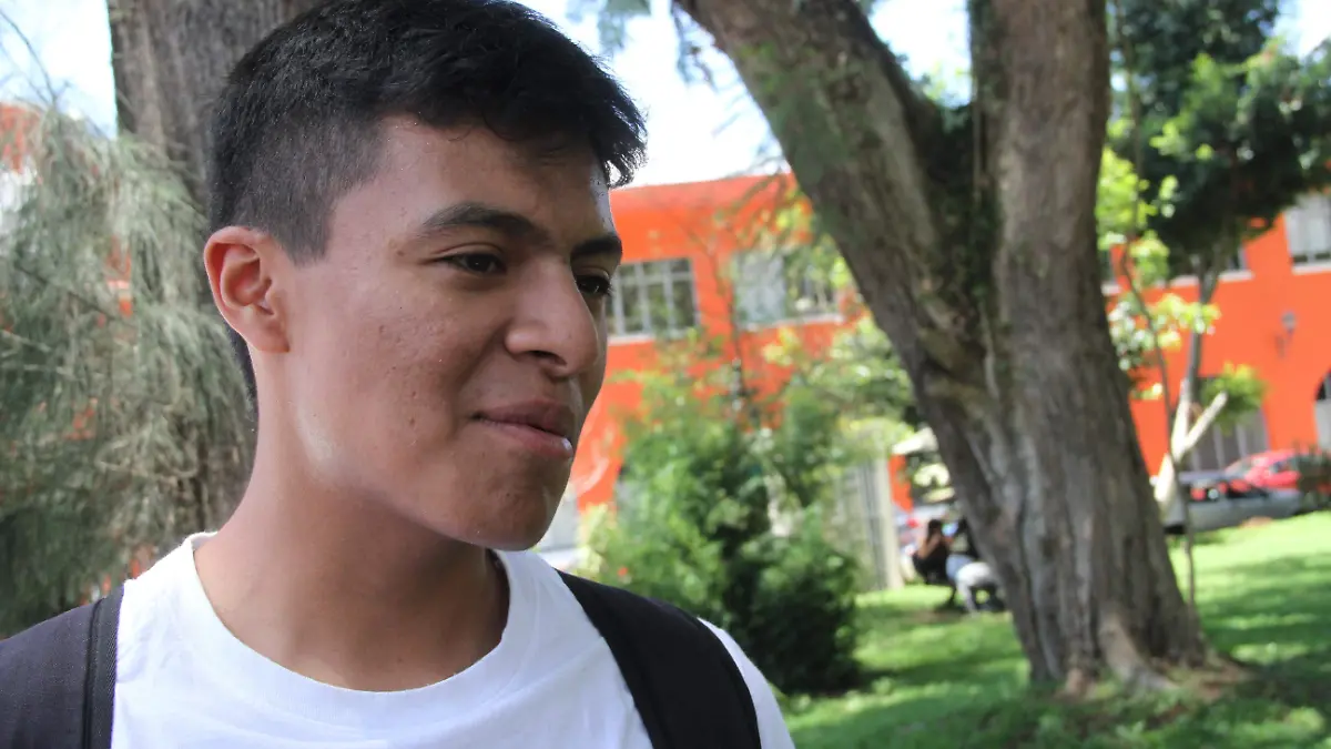 JE050920236314Emprendedor-Ari Neftali Castro Montalvo