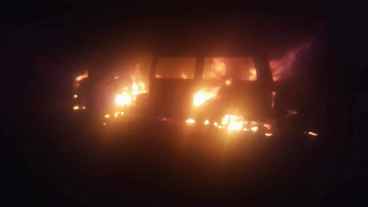 Se incendió camioneta 