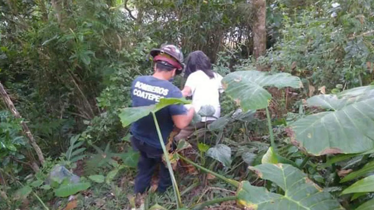 bomberos-resacatan-a-mujer