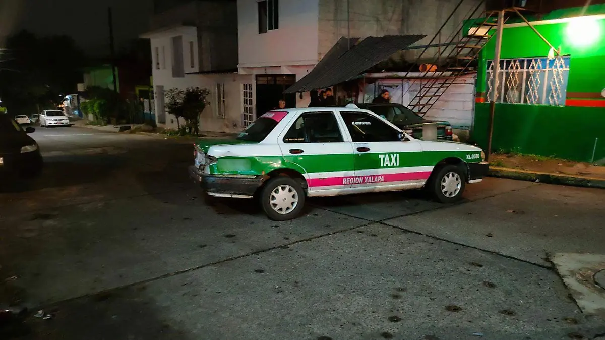 Accidente-de-taxi-en-colonia-progreso-de-Xalapa
