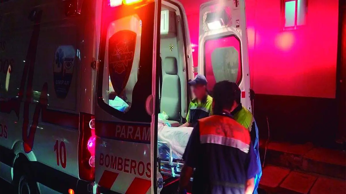 Adolescente da a luz en su auto en Veracruz