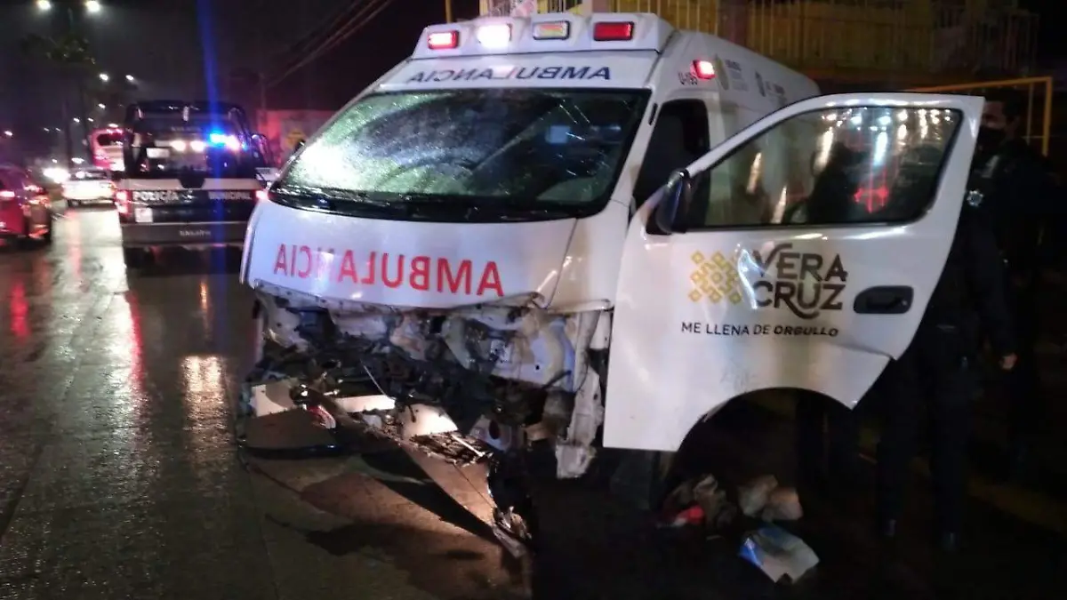 Accidente-ambulancia-Coatepec