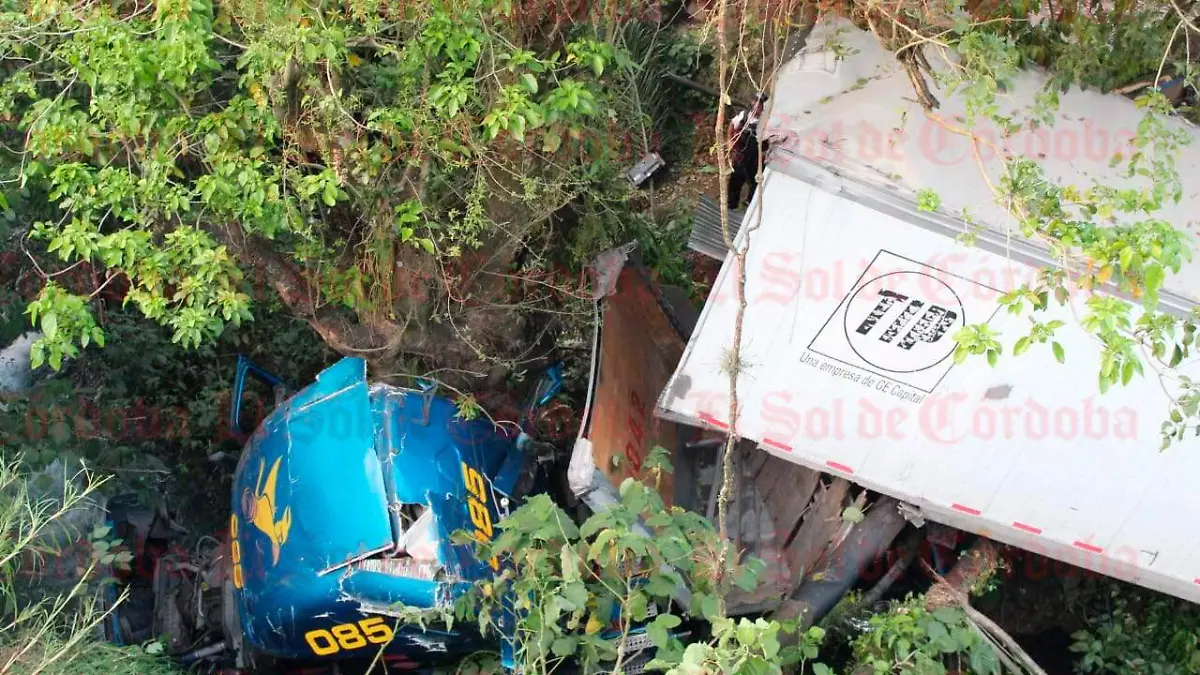 TRAILER3x