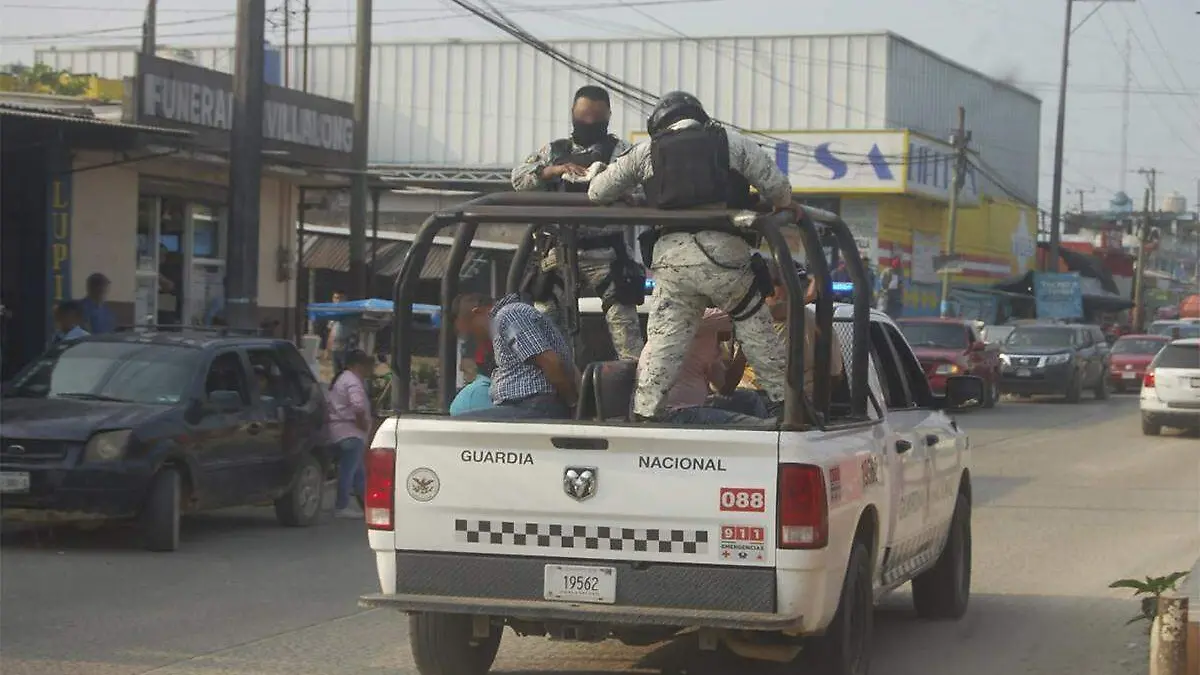 Guardia Nacional detiene a presuntos traficantes de personas