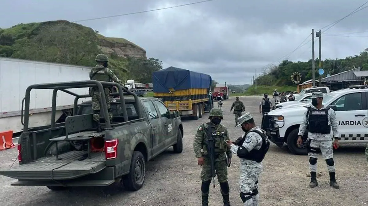 138-migrantes-fueron-rescatados-y-detienen-a-4