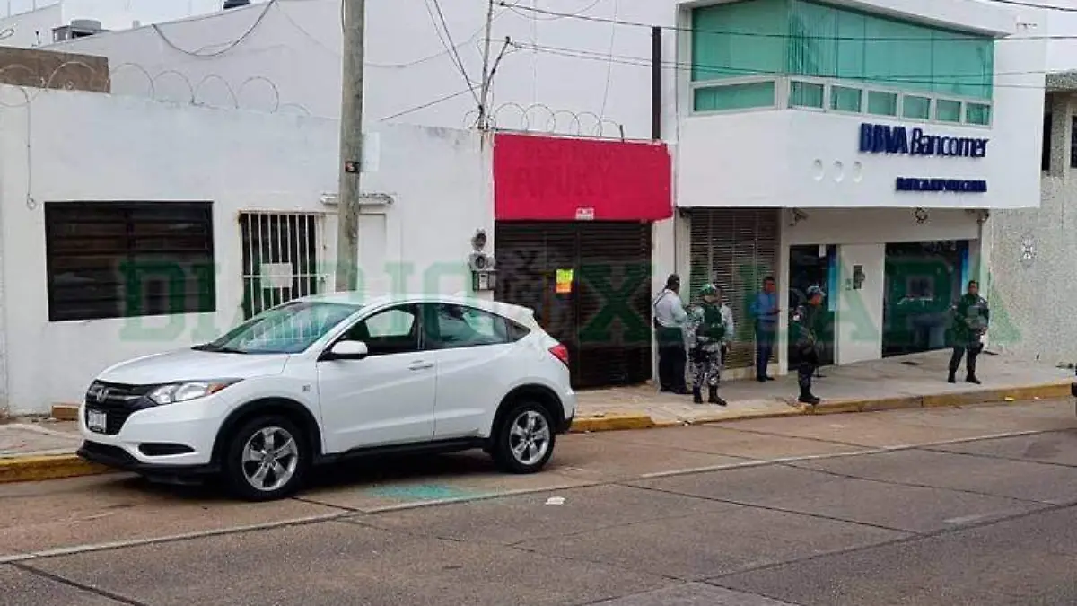 Balean a exreportero y empleado de una hipotecaria Bancomer