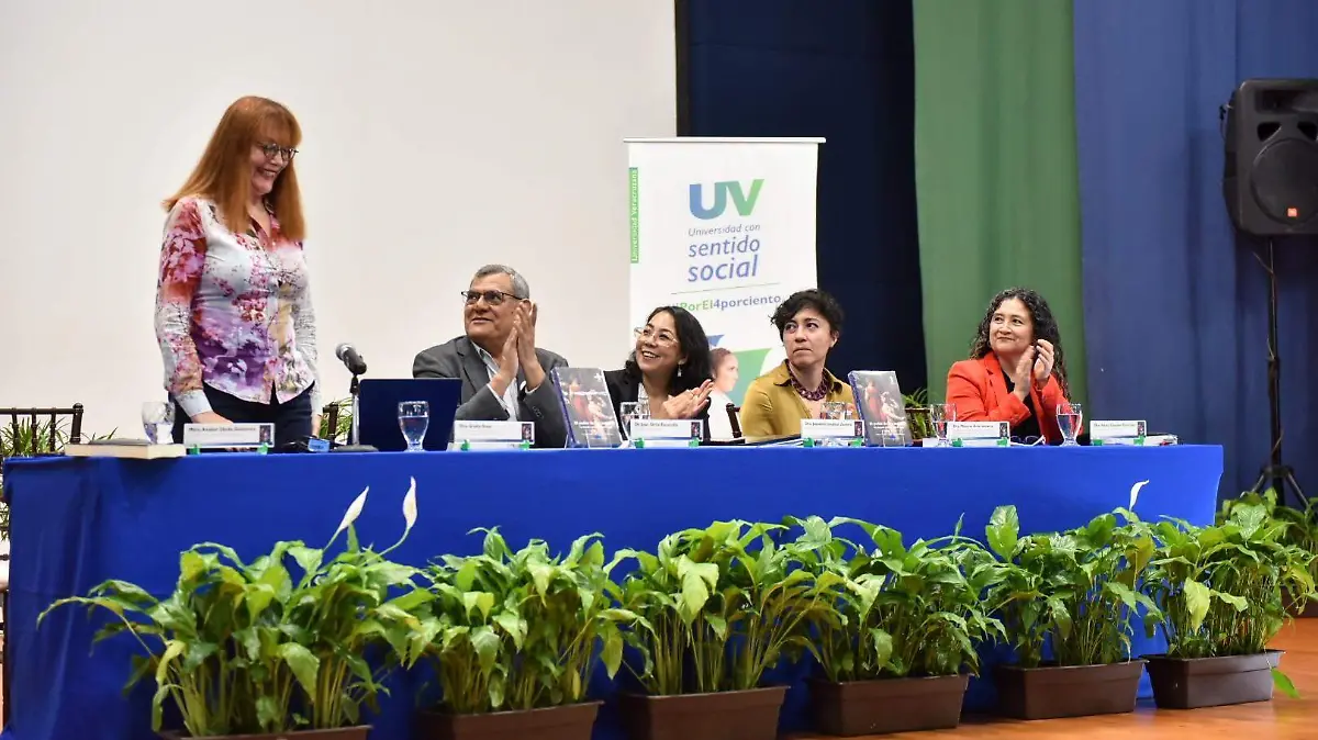 RENE-PRESENTACION LIBRO (3)