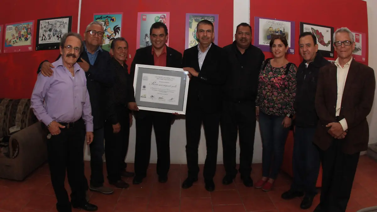 Reconocimiento a Diario de Xalapa (4)