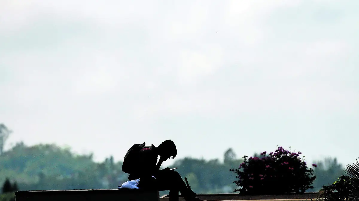 RENEUNDIAcentro9MAR209000_CMYK